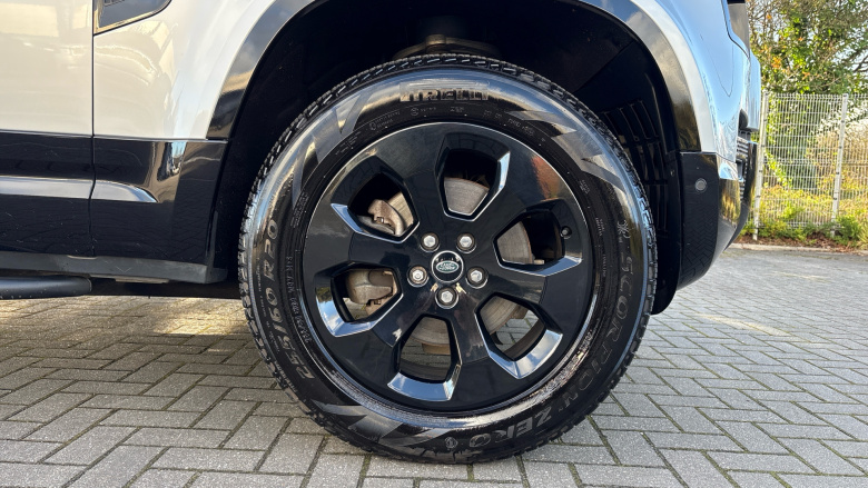 Land Rover Defender 3.0 D250 X-Dynamic S 110 5dr Auto Diesel Estate